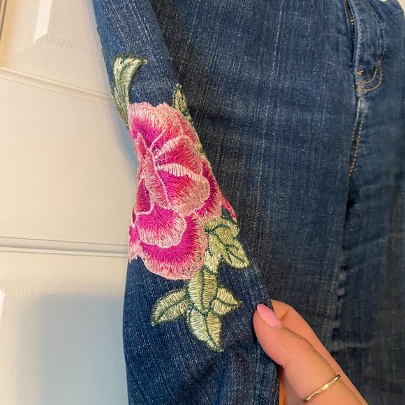 Handmade Embroidered Jeans - Picture 3 of 6